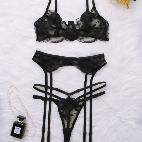 ALESSIA LINGERIE SET