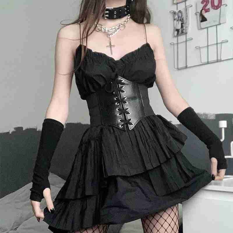 Model UC614 - Gothic Lace Up Underbust Corset